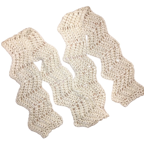 HANDMADE Crochet Zigzag Skinny Scarf - Cream / Off White, Skinny, Minimalist - Picture 5 of 5